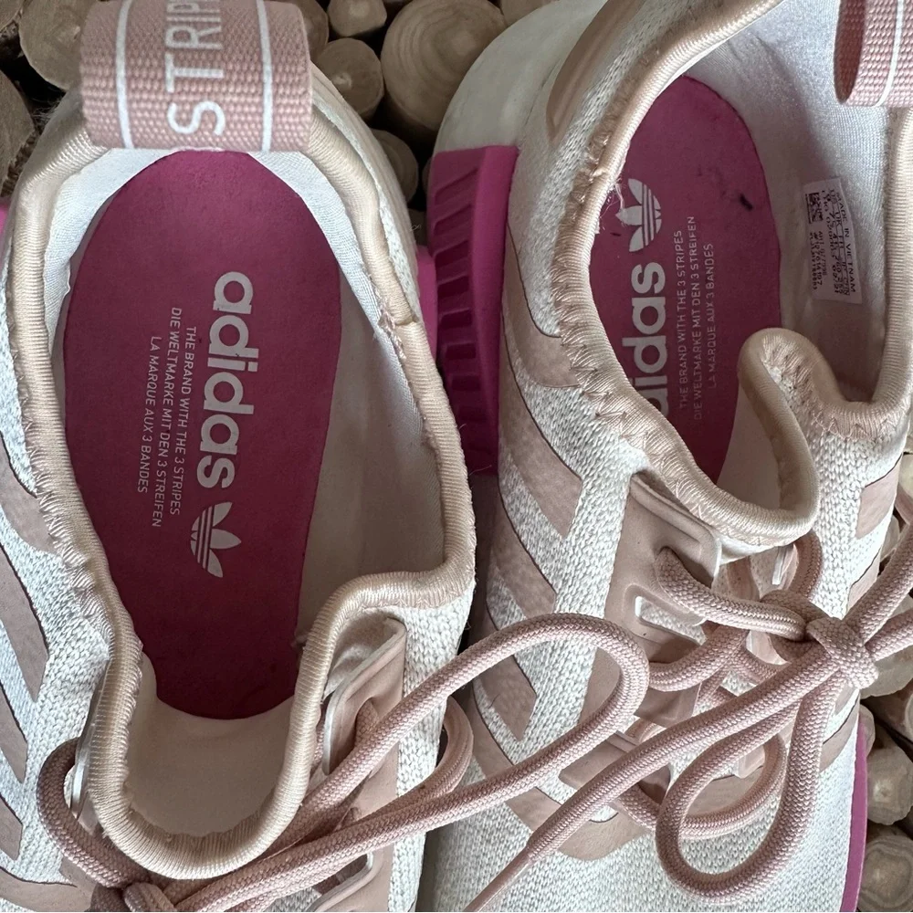 ADIDAS NMD R1 - Picture 3 of 6